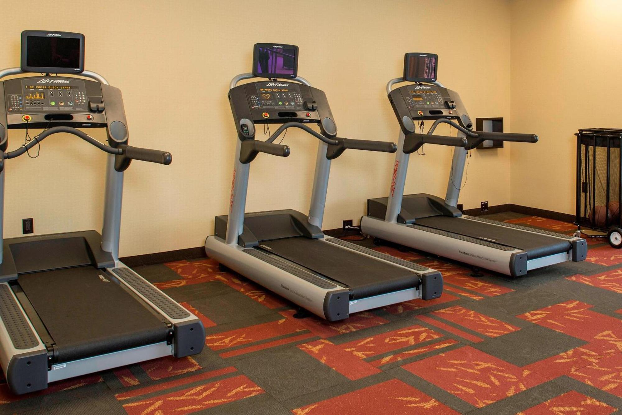 Courtyard By Marriott Dallas Midlothian At Midlothian Conference Center Zewnętrze zdjęcie