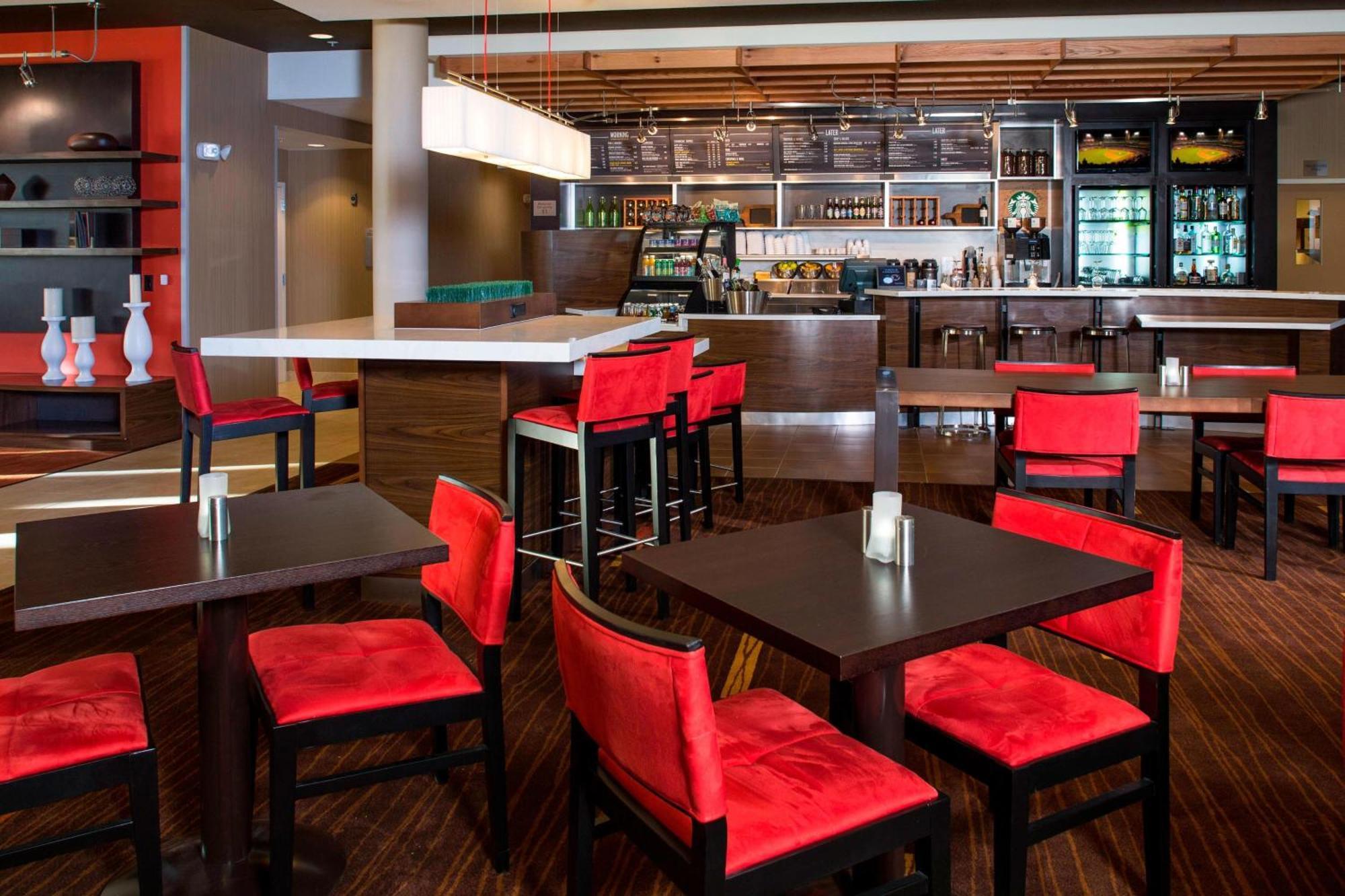 Courtyard By Marriott Dallas Midlothian At Midlothian Conference Center Zewnętrze zdjęcie