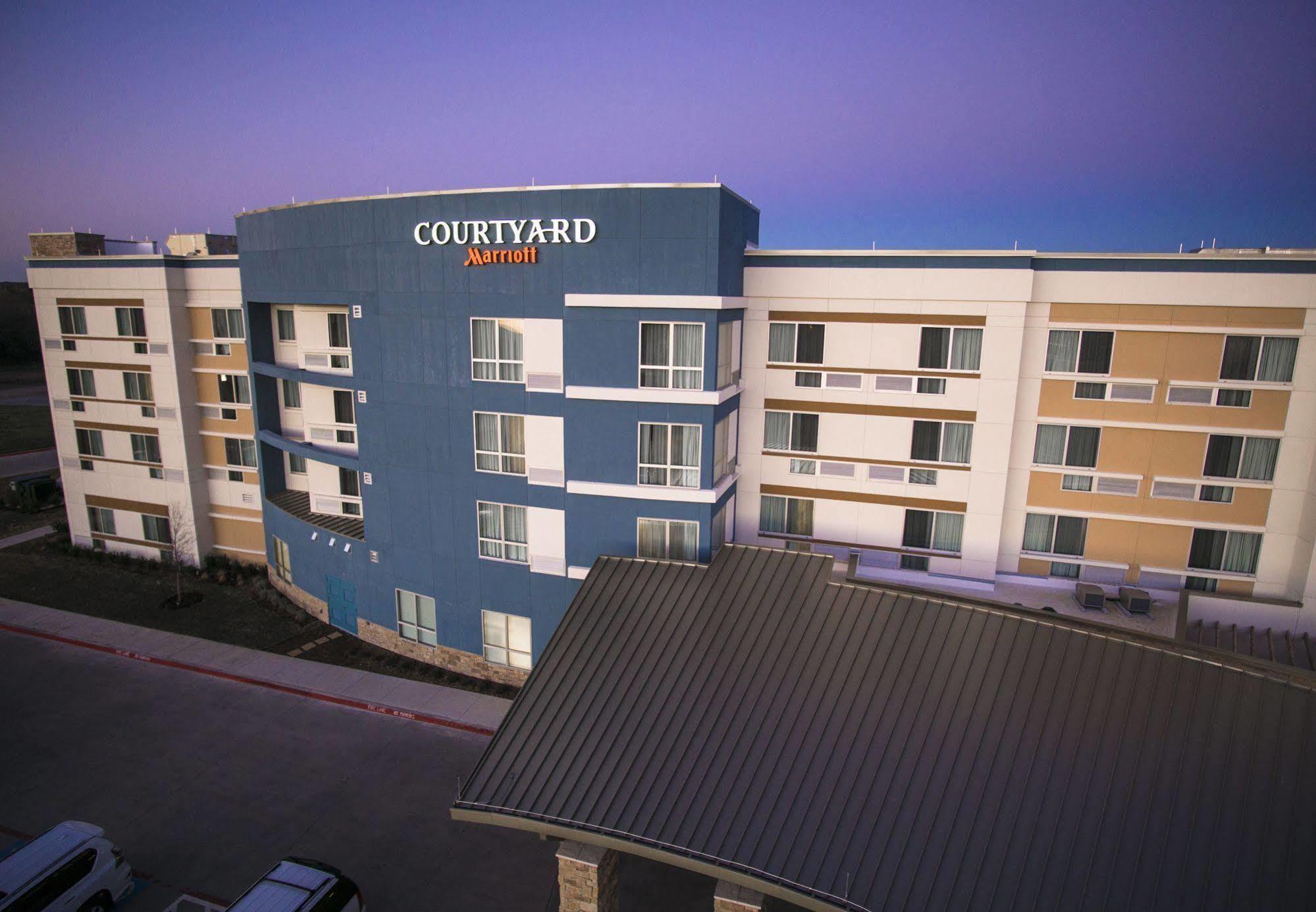Courtyard By Marriott Dallas Midlothian At Midlothian Conference Center Zewnętrze zdjęcie