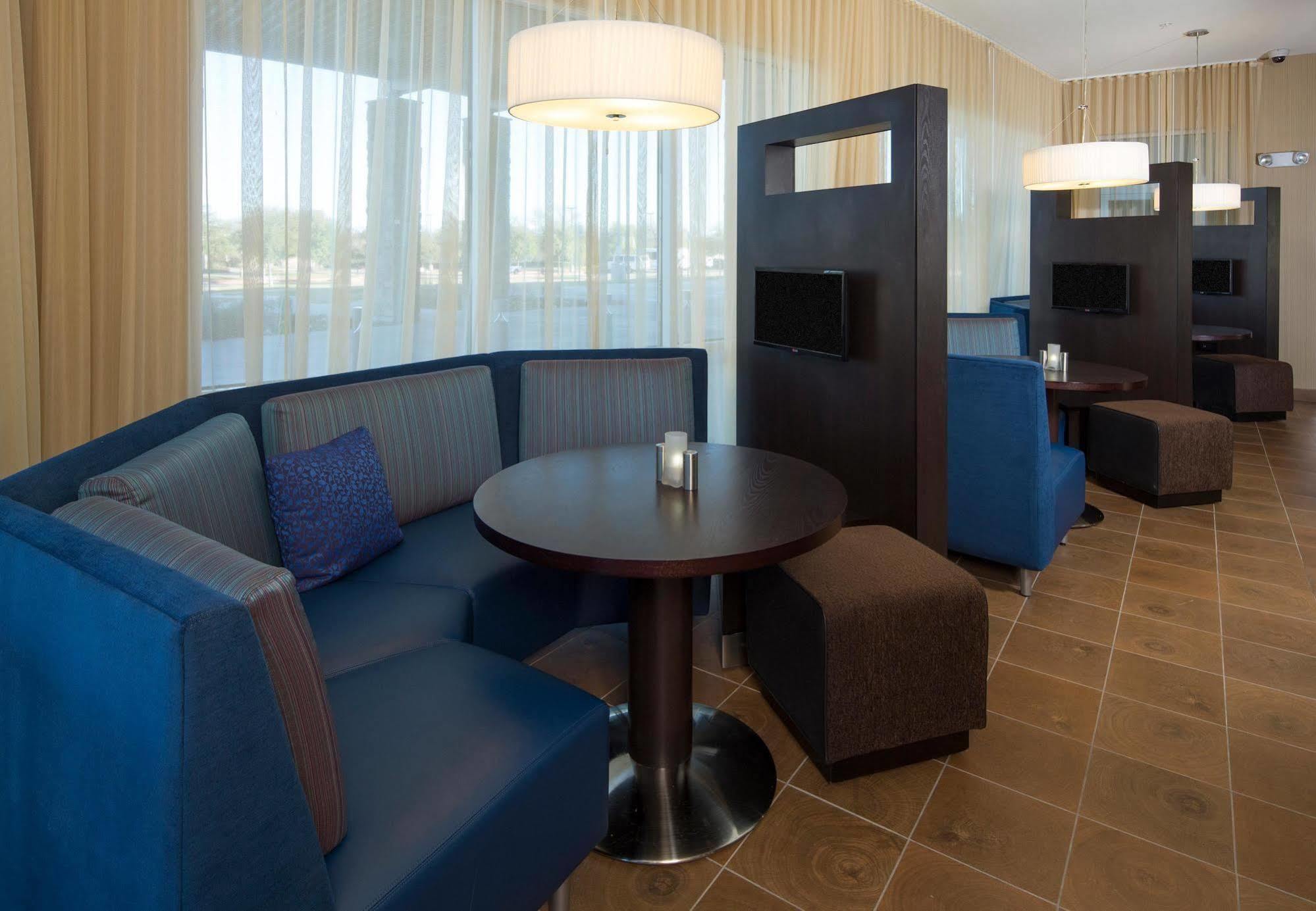 Courtyard By Marriott Dallas Midlothian At Midlothian Conference Center Zewnętrze zdjęcie