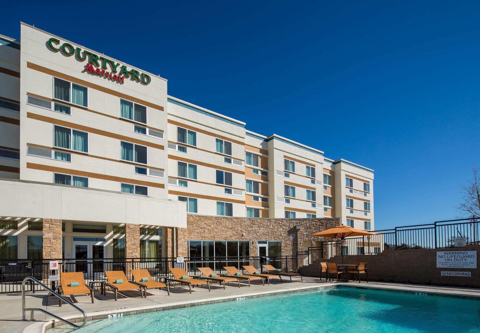 Courtyard By Marriott Dallas Midlothian At Midlothian Conference Center Zewnętrze zdjęcie